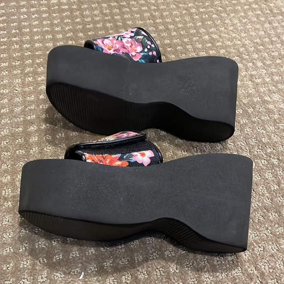 The wishbone collection platform sandals - Picture 2 of 6